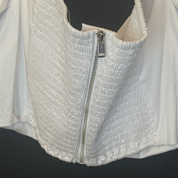 #115 - Brand New Off Shoulder Cropped Junior Shirt by Guess! - Picture 10 of 13